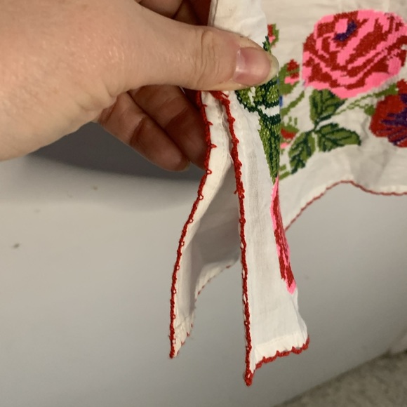 Royal Moda white tunic with embroidered cross-stitch large floral design Size L - Picture 6 of 9